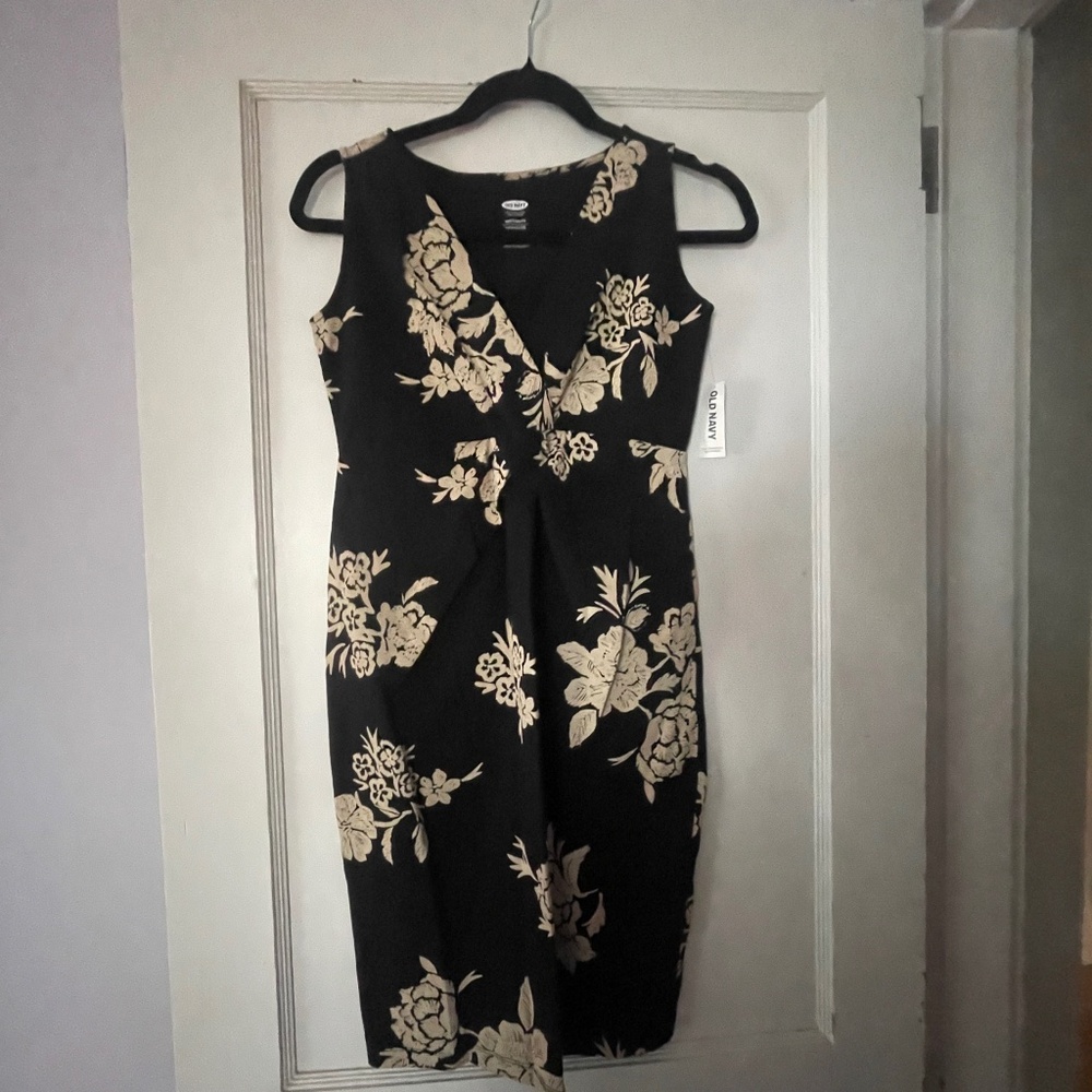 Old Navy Maternity Dress